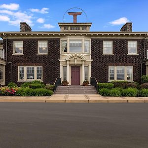 Traditions Hotel & Spa Johnson City - Binghamton, Ascend Hotel Collection